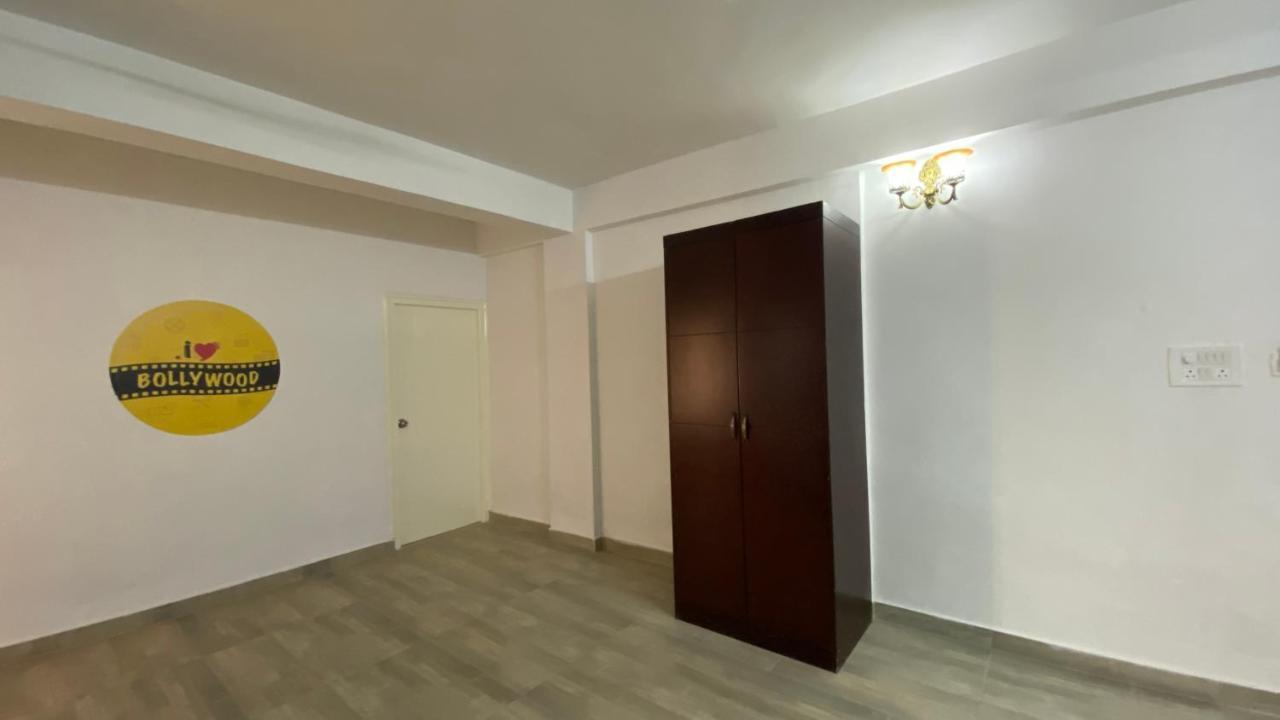 C Suites - Royal Homes II Short & Long Stays Бангалор Екстериор снимка